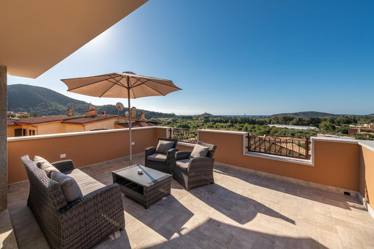 Villa Sa Rocca Junior & Suite Chia Exterior photo