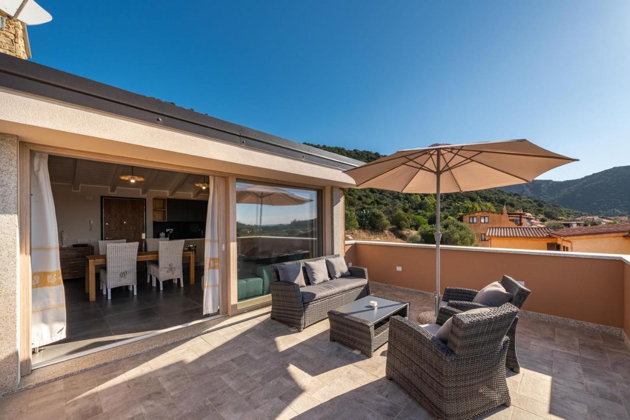 Villa Sa Rocca Junior & Suite Chia Exterior photo