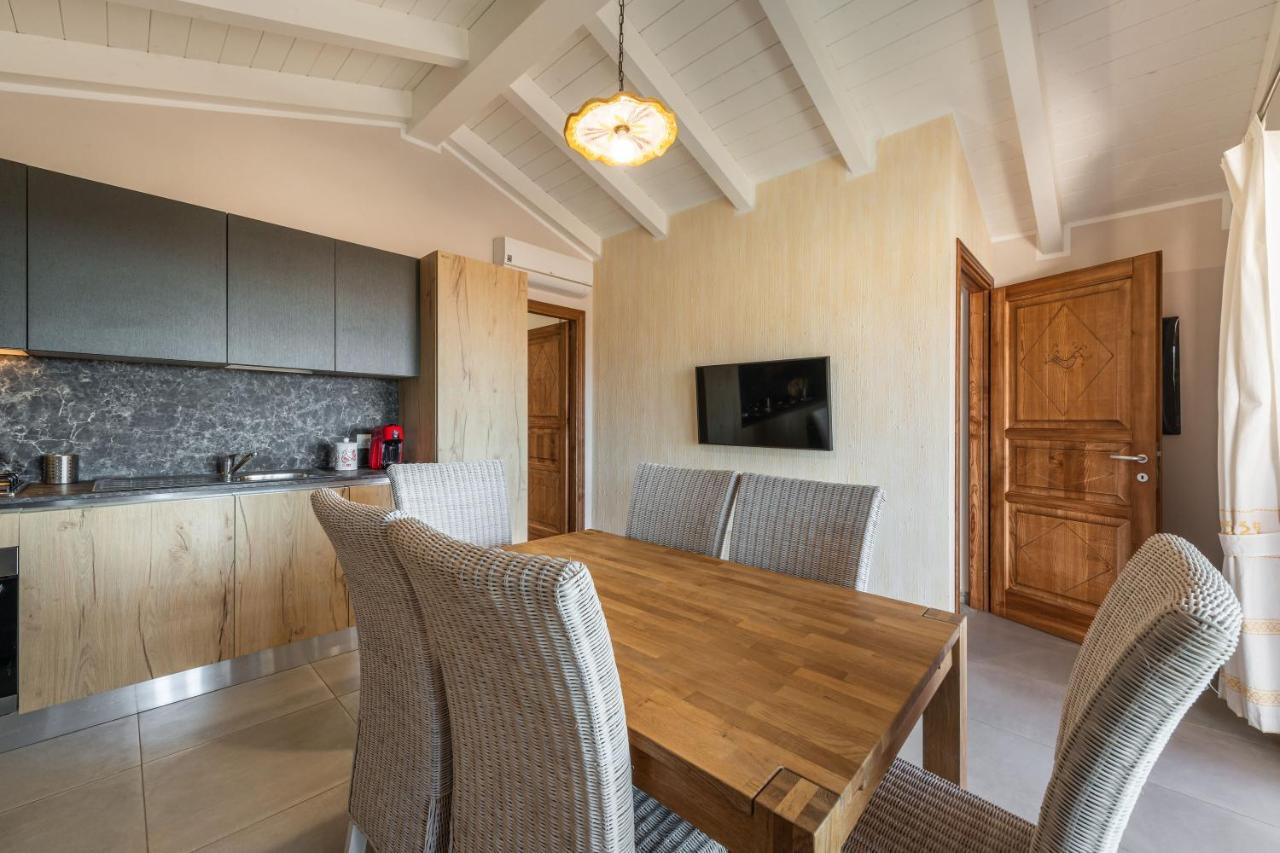 Villa Sa Rocca Junior & Suite Chia Exterior photo